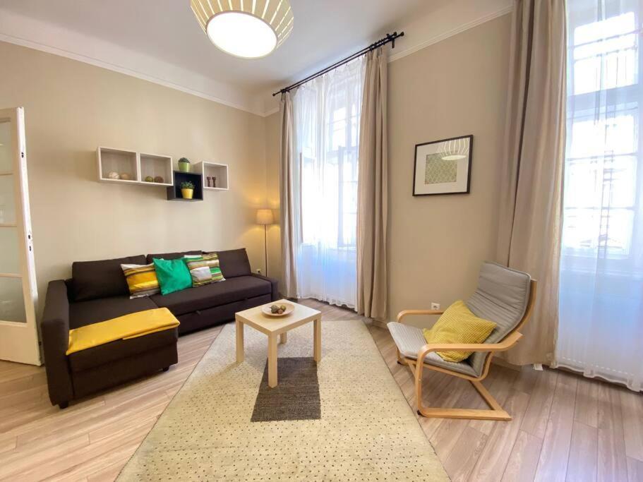 Orangehomes One Bedroom Comfy Apartment Boedapest Buitenkant foto